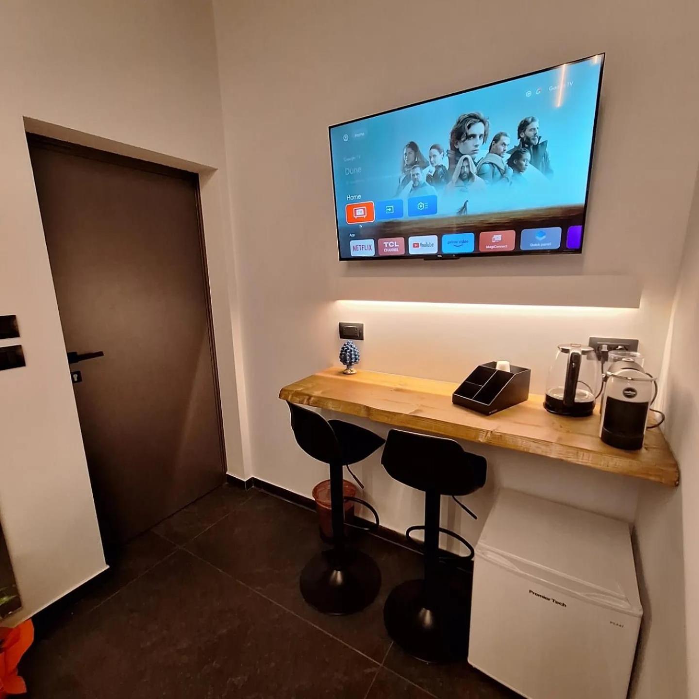 Dark & Light Rooms & Luxury Suites Катания Экстерьер фото
