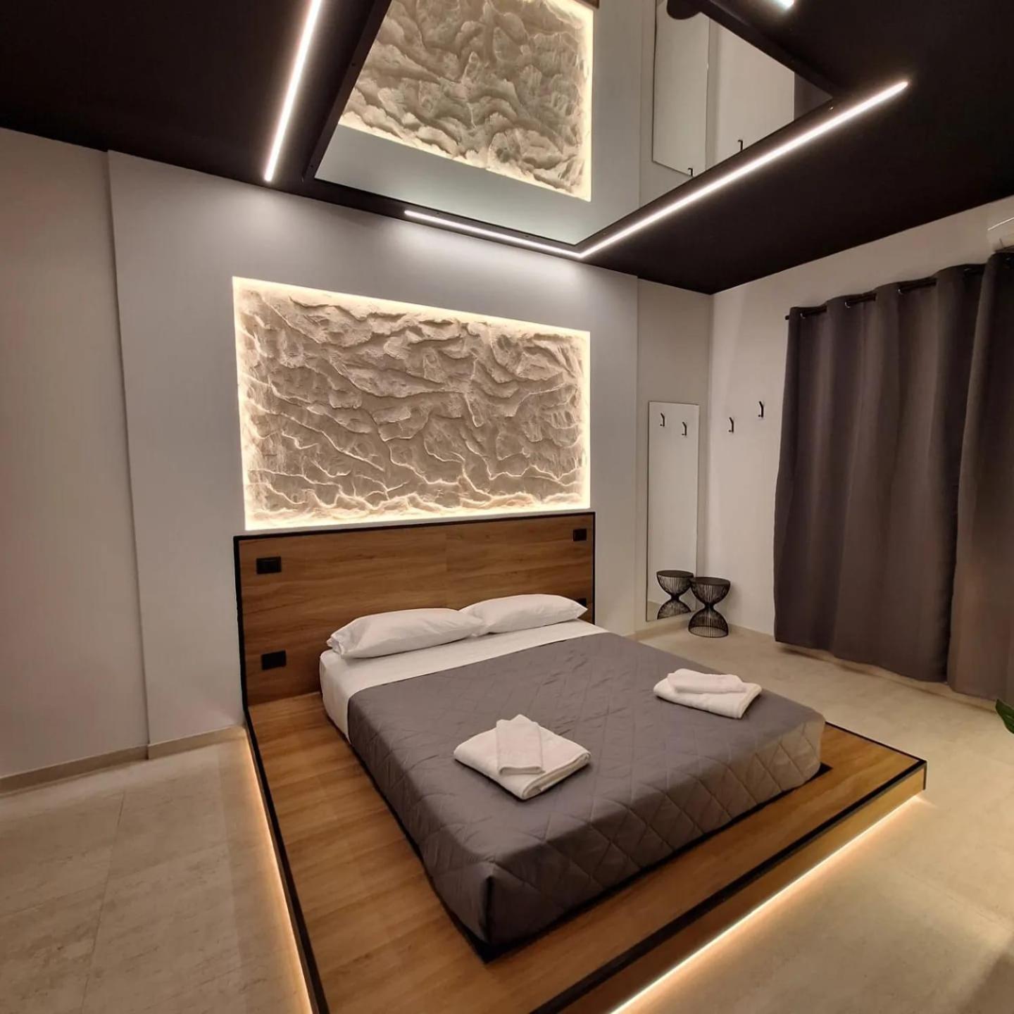 Dark & Light Rooms & Luxury Suites Катания Экстерьер фото