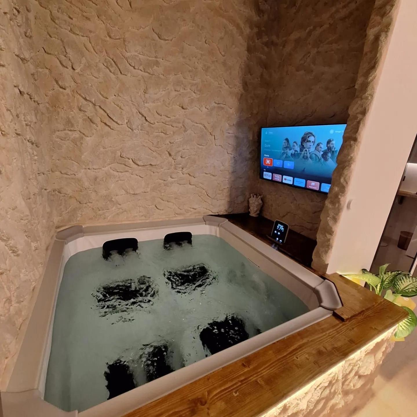 Dark & Light Rooms & Luxury Suites Катания Экстерьер фото