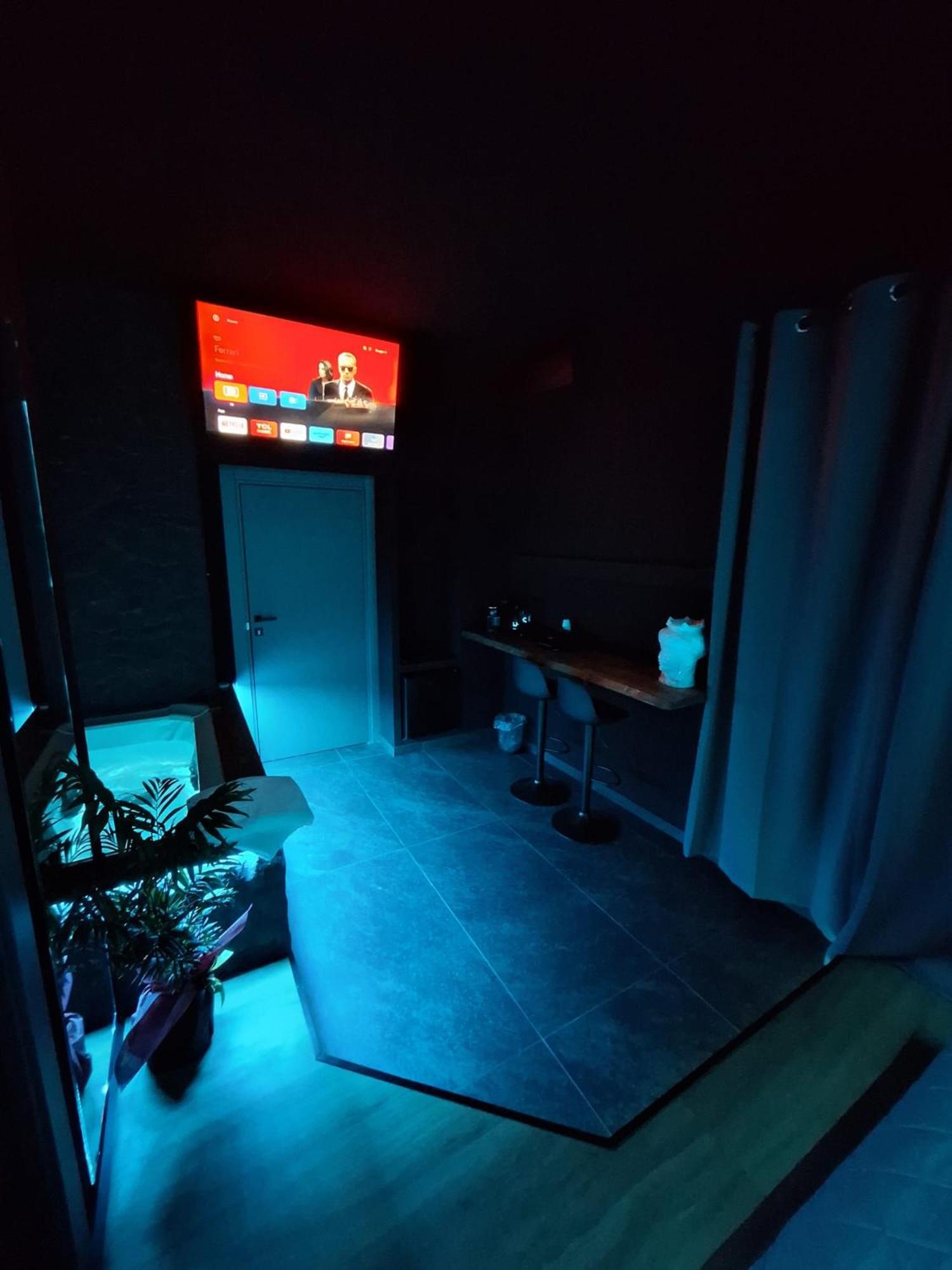 Dark & Light Rooms & Luxury Suites Катания Экстерьер фото